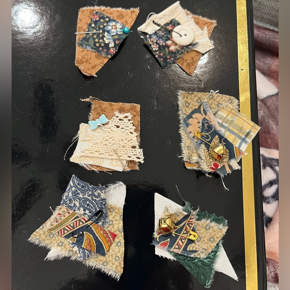 6 Clusters / Slow Stitch  Snippets / Junk Journal Ephemera